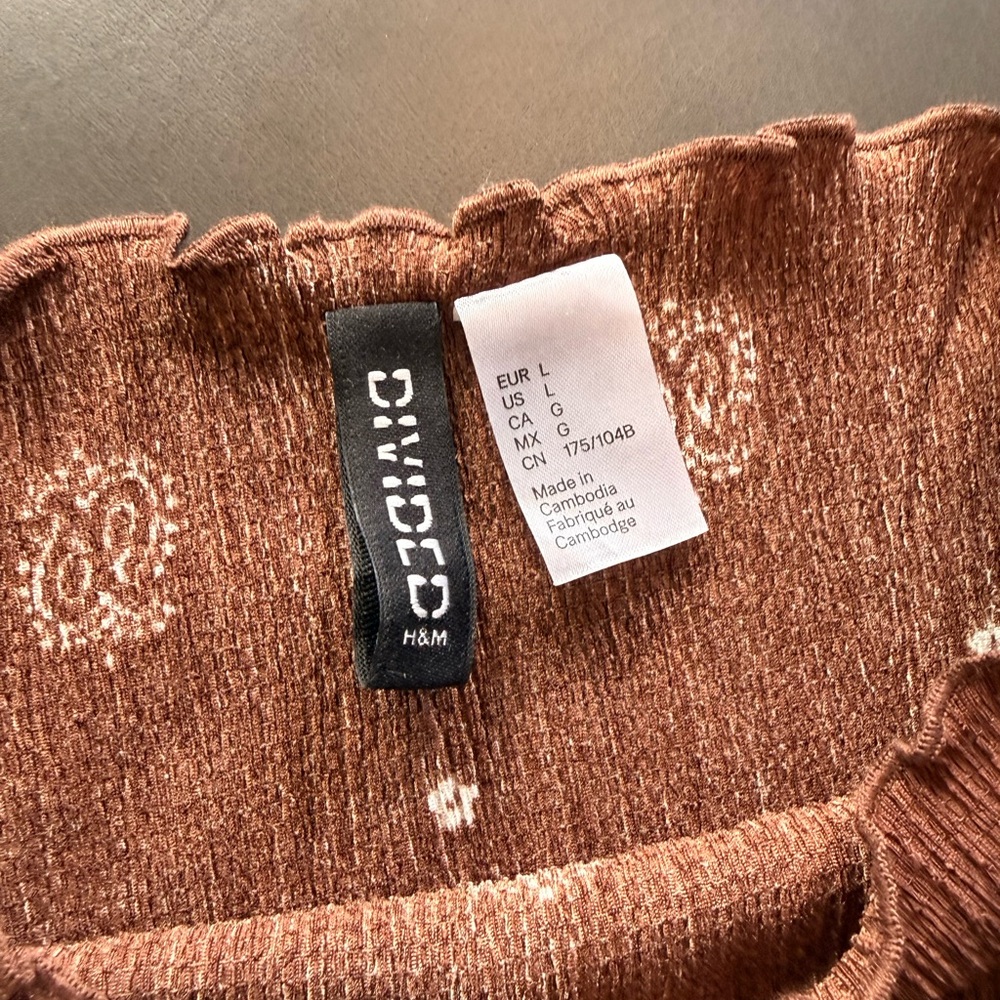 H&M Divided Matching Set - Picture 2 of 5